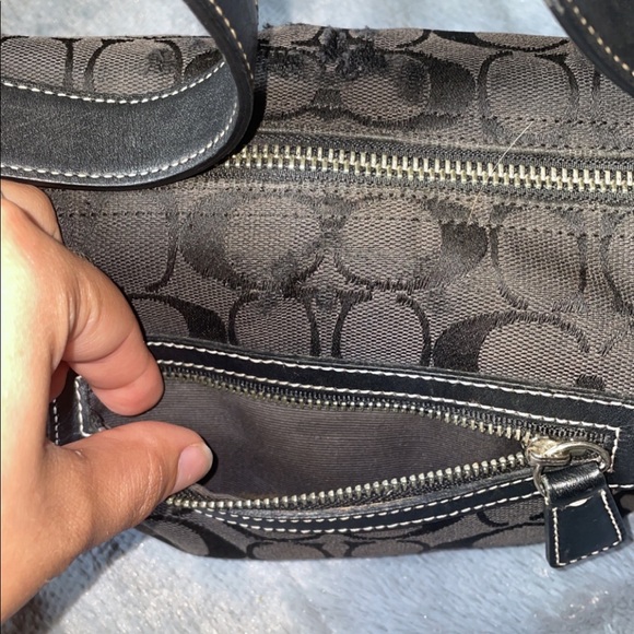 Authentic Coach Handbag - Picture 12 of 13